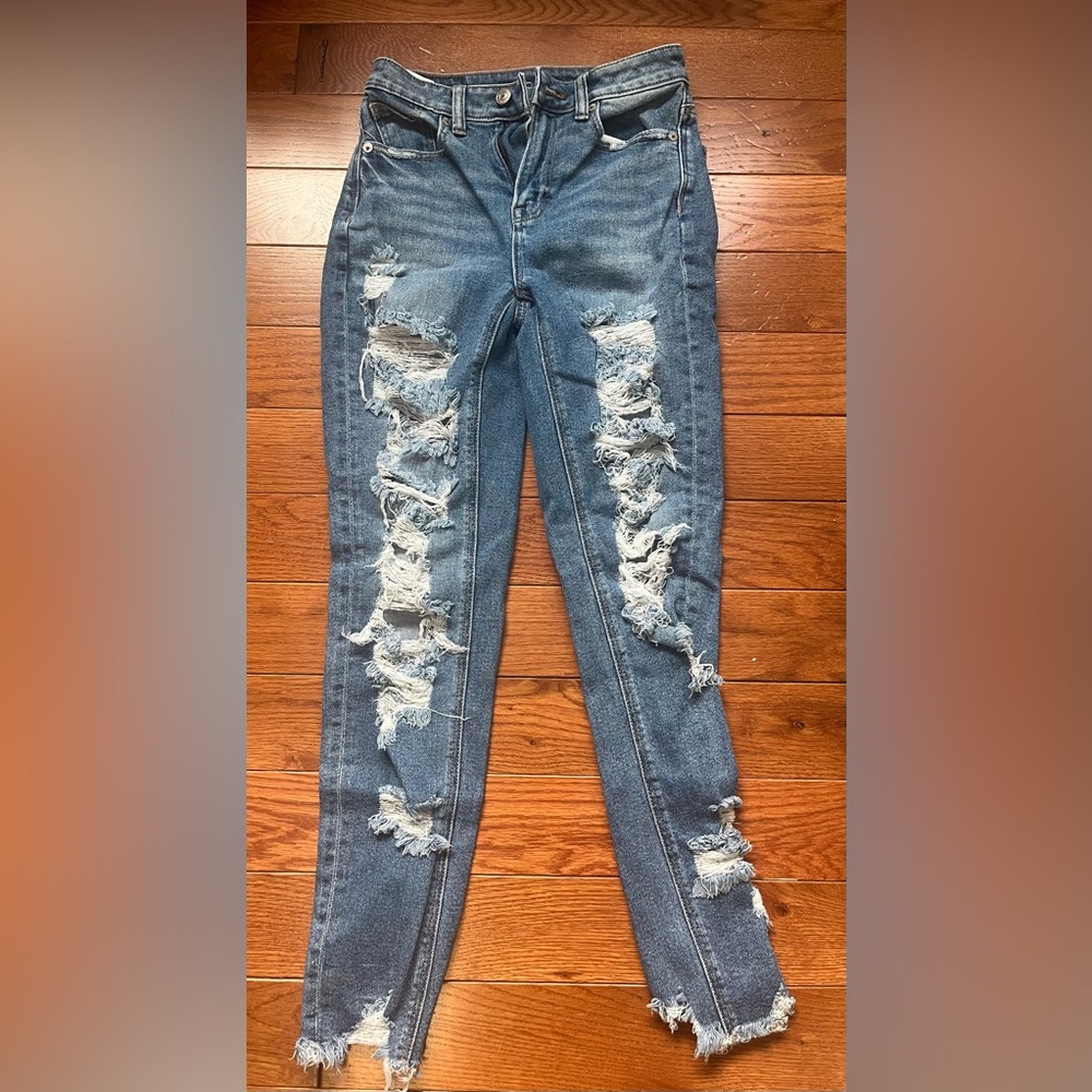 American Eagle Ripped Mom Jeans